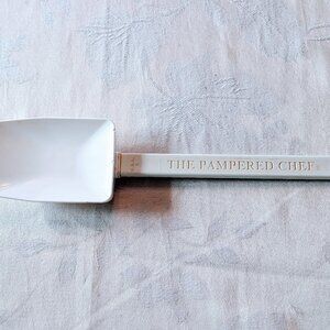 Pampered Chef Mix’n Scraper 2B Silicone Spatula 10.25" White USA Used